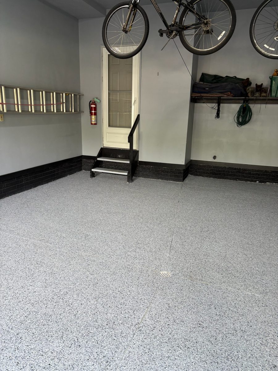 Finished flake floor